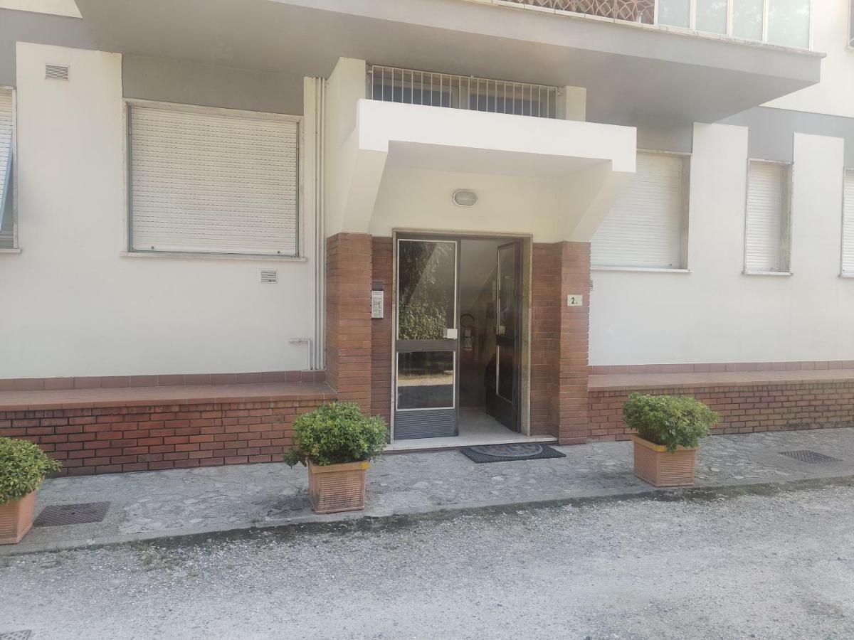 Appartamento Nelly - Per 4 Persone - Caray Park - Sale Marasino - Lago D'Iseo Мароне Екстер'єр фото